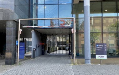 Book a parking spot in ParkBee Q-port car park