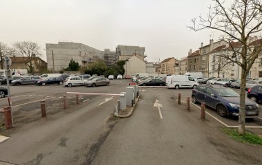 Book en plads i Indigo Meaux Sablonnière parkeringsplads