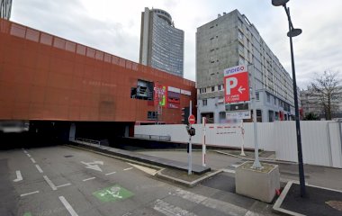 Buch einen Parkplatz im Indigo Porte Jeune Parkplatz.