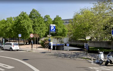 Prenota un posto nel parcheggio Indigo Citroën Cevennes