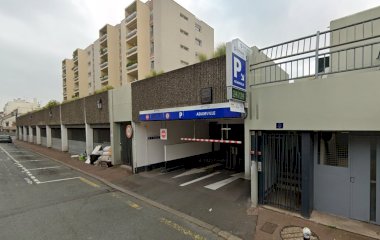 Reserveer een parkeerplek in parkeergarage Indigo Adamville