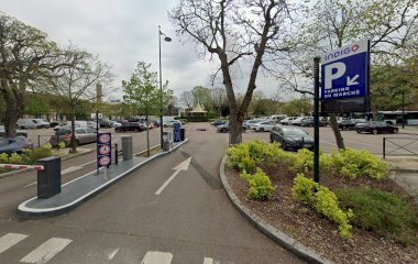 Prenota un posto nel parcheggio Indigo Marché Vernon