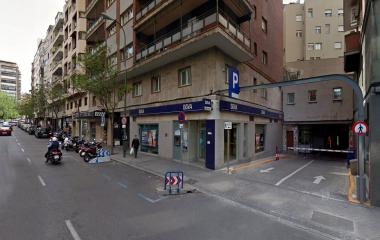 Reservar una plaza en el parking Gayarre - Furgonetas-Vans