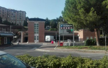 Buch einen Parkplatz im SABA Perugia Piazzale Europa Low Cost Parkplatz.