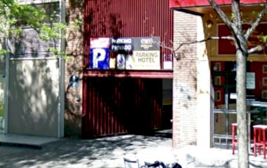 Book a parking spot in Moncloa VIPS car park