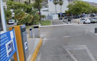 Book a parking spot in Hospital Xanit car park