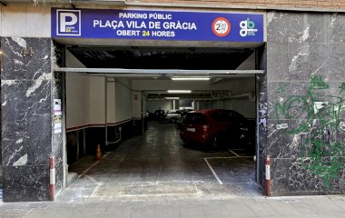 Book a parking spot in Vila de Gràcia car park