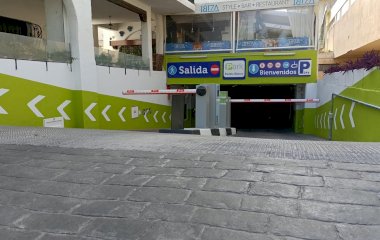 Reservar una plaza en el parking iPark Pueblo Blanco