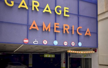 Reservar una plaça al pàrquing iPark América