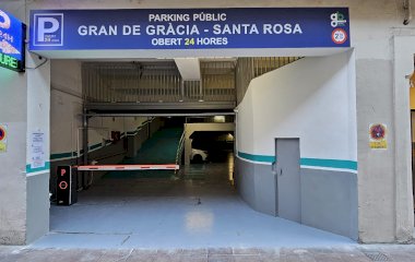 Prenota un posto nel parcheggio Gran de Gràcia - Santa Rosa
