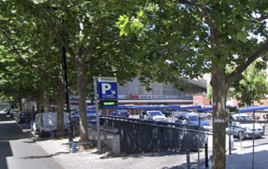 Book en plads i Indigo Marché du Centre parkeringsplads
