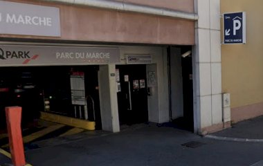 Prenota un posto nel parcheggio Q-Park Marché