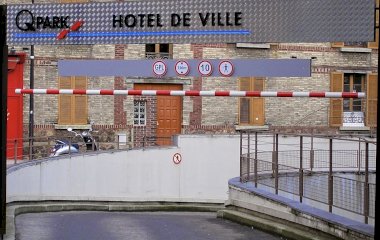 Book en plads i Q-Park Hôtel de Ville Boulogne Billancourt parkeringsplads