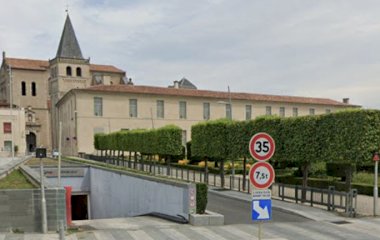 Réservez une place dans le parking Q-Park Castres République