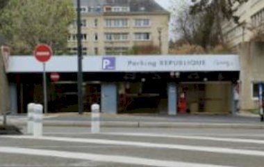Book a parking spot in Q-Park République Chartres car park