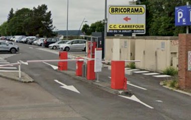 Prenota un posto nel parcheggio Q-Park Évreux Gare