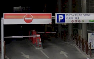Reserve uma vaga de estacionamento no Q-Park Val de Seine