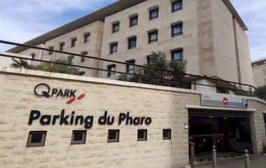 Book a parking spot in Q-Park Pharo car park