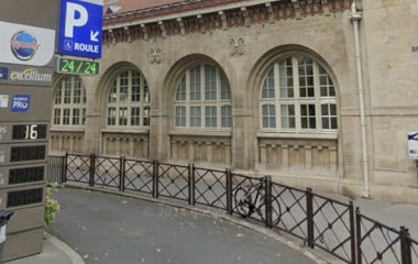 Prenota un posto nel parcheggio Q-Park Roule