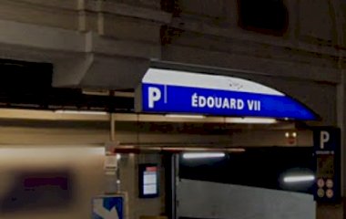 Buch einen Parkplatz im Q-Park Édouard VII - Olympia - Haussmann Parkplatz.