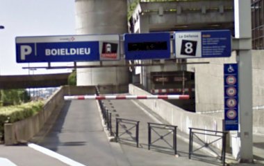 Book en plads i Q-Park La Défense - Boieldieu parkeringsplads