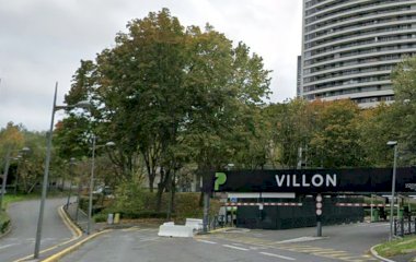Book en plads i Q-Park La Défense - Villon parkeringsplads