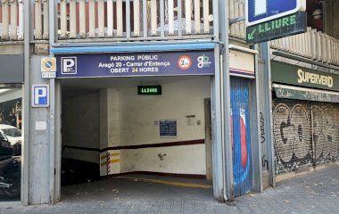 Reservar una plaça al pàrquing Aragó 20 - Carrer d'Entença