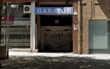 Book a parking spot in Av. Sarrià - Travessera de les Corts car park