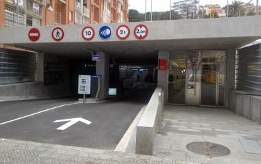 Book A Parking Spot In Bsm Trav De Dalt Park Guell Car Park