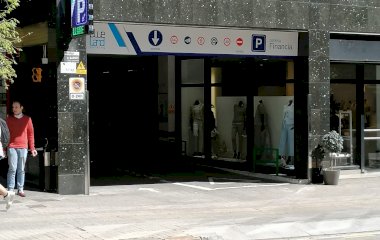 Reservar una plaza en el parking Blue Land Financia