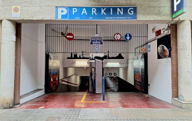 Reservar una plaça al pàrquing Vall King - Llull 219
