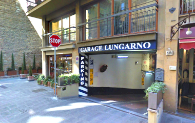 Prenota un posto nel parcheggio Garage Lungarno