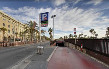 Buch Einen Parkplatz Im Bsm Moll De La Fusta Colom Parkplatz