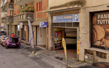 Reservar una plaza en el parking Park Colosseo