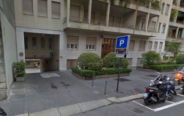 Book a parking spot in Via Conservatorio car park