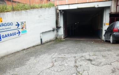 Prenota un posto nel parcheggio Autorimessa Schiavi di Abruzzo (Fani)