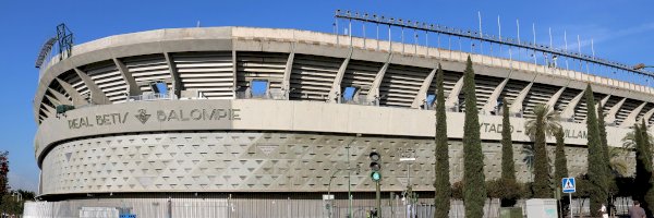 Parking near Benito Villamarín Stadium