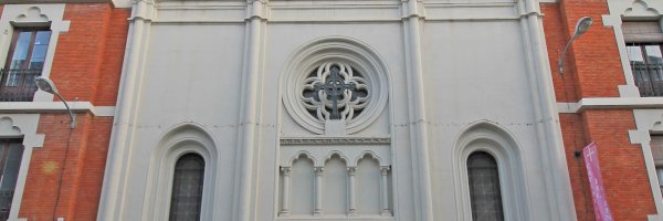 Se garer près de: Cathédrale du Rédempteur