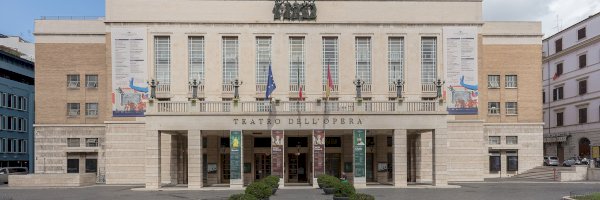 Parking cerca de Teatro de la Ópera de Roma