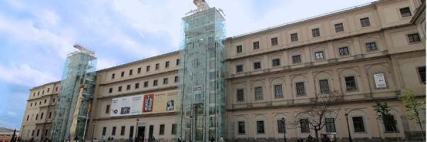 Parcheggio vicino a Museo Nacional Centro de Arte Reina Sofía