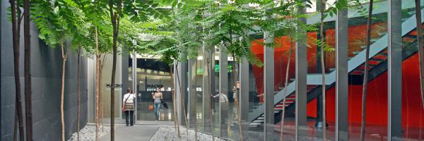 Estacionar perto de Museu de Arte Contemporânea