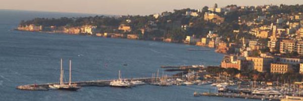 Parking cerca de Mergellina