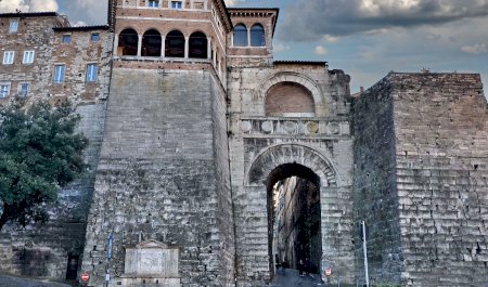 Etruskischer Bogen, Perugia