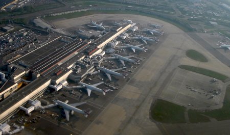 Terminal 4 Aeroporto de Heathrow, Аэропорт Хитроу