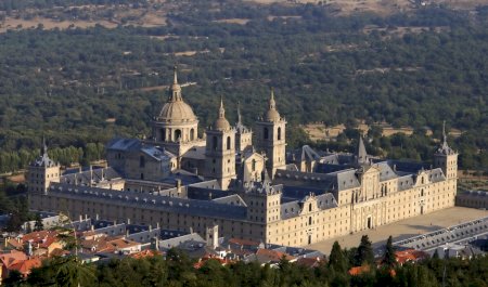 Real Monasterio de San Lorenzo del Escorial, Sant Llorenç de l'Escorial