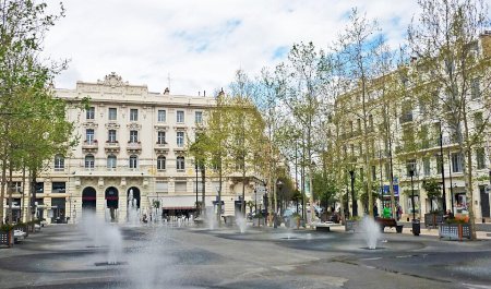Place du Général de Gaulle, Antibes