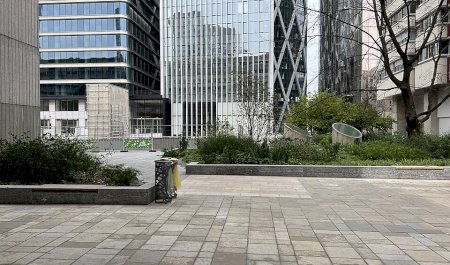 Place des Reflets, Courbevoie