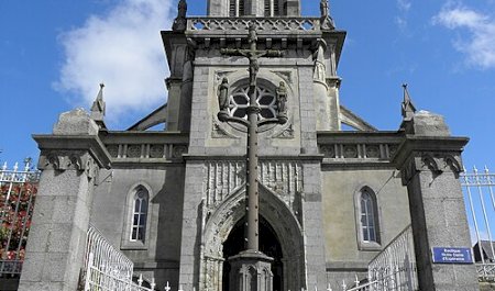 Basilique Notre-Dame d'Espérance de Saint-Brieuc, Saint-Brieuc