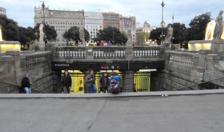 Estació de Barcelona-Plaça Catalunya, Barcelone