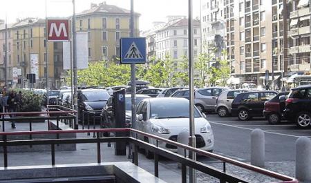 De Angeli, Milan